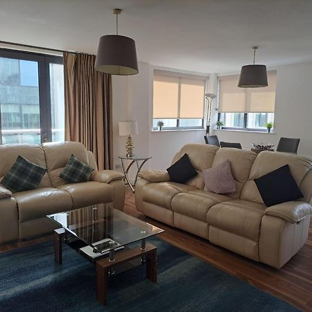 Grand Canal Square Apartments Dublin Bagian luar foto