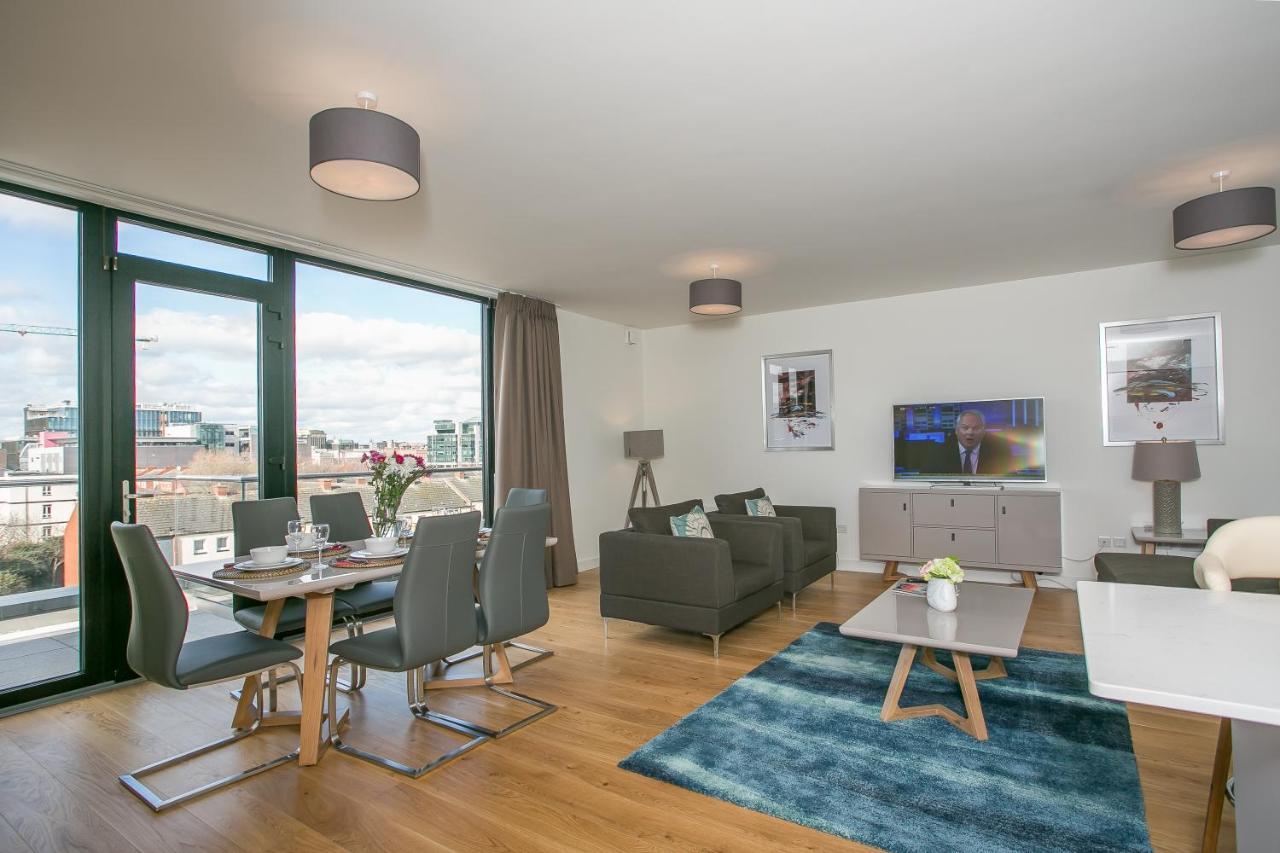Grand Canal Square Apartments Dublin Bagian luar foto