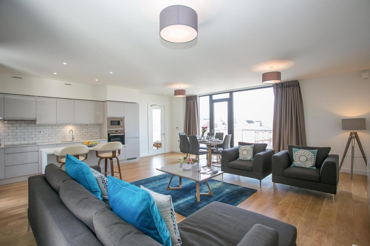 Grand Canal Square Apartments Dublin Bagian luar foto