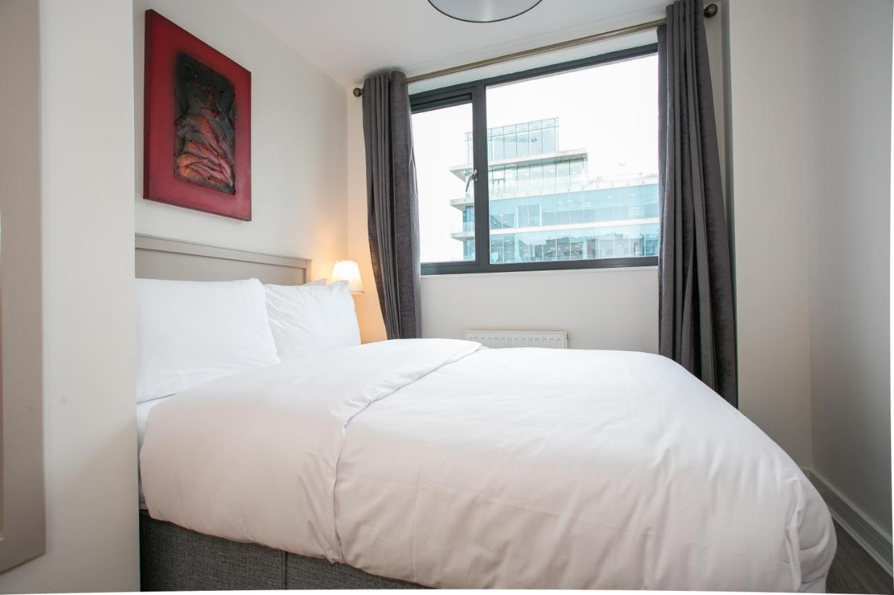 Grand Canal Square Apartments Dublin Bagian luar foto