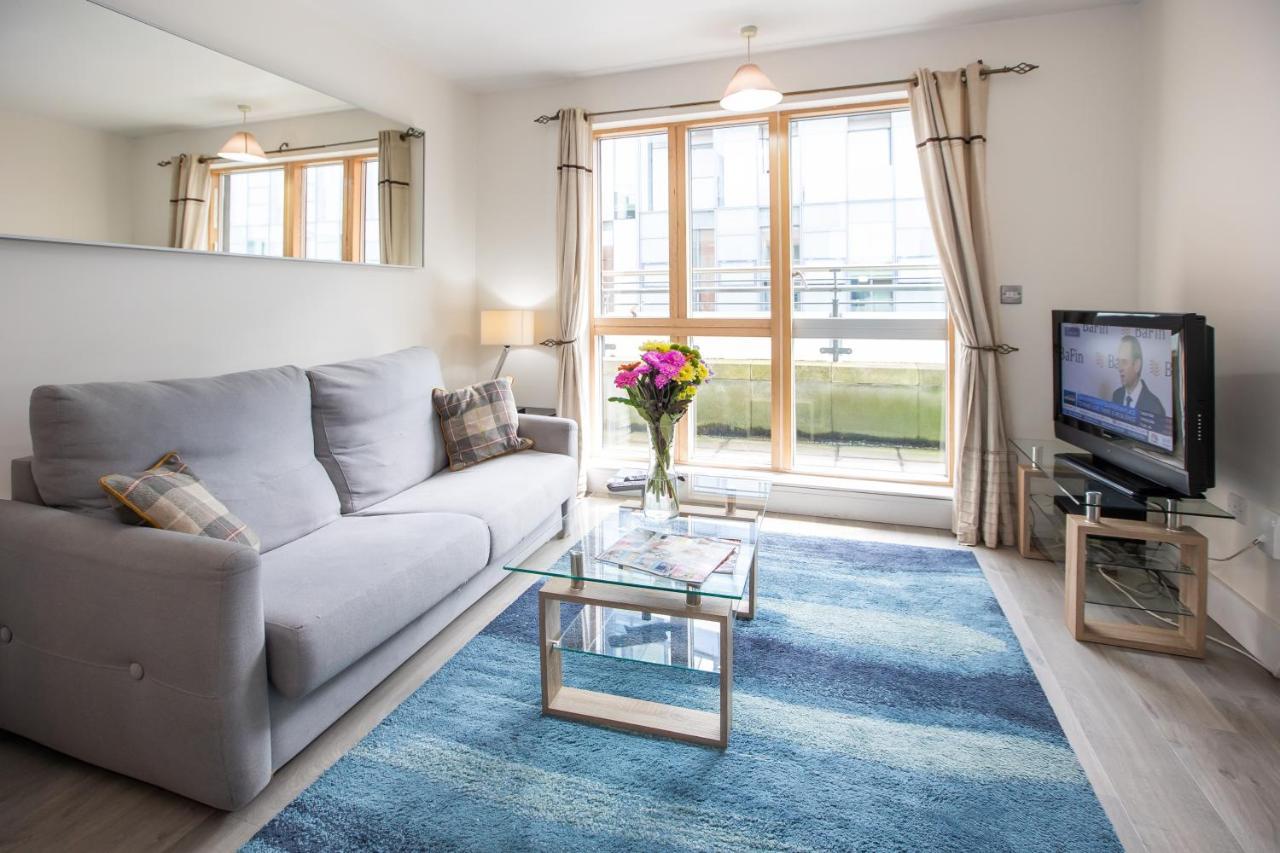 Grand Canal Square Apartments Dublin Bagian luar foto