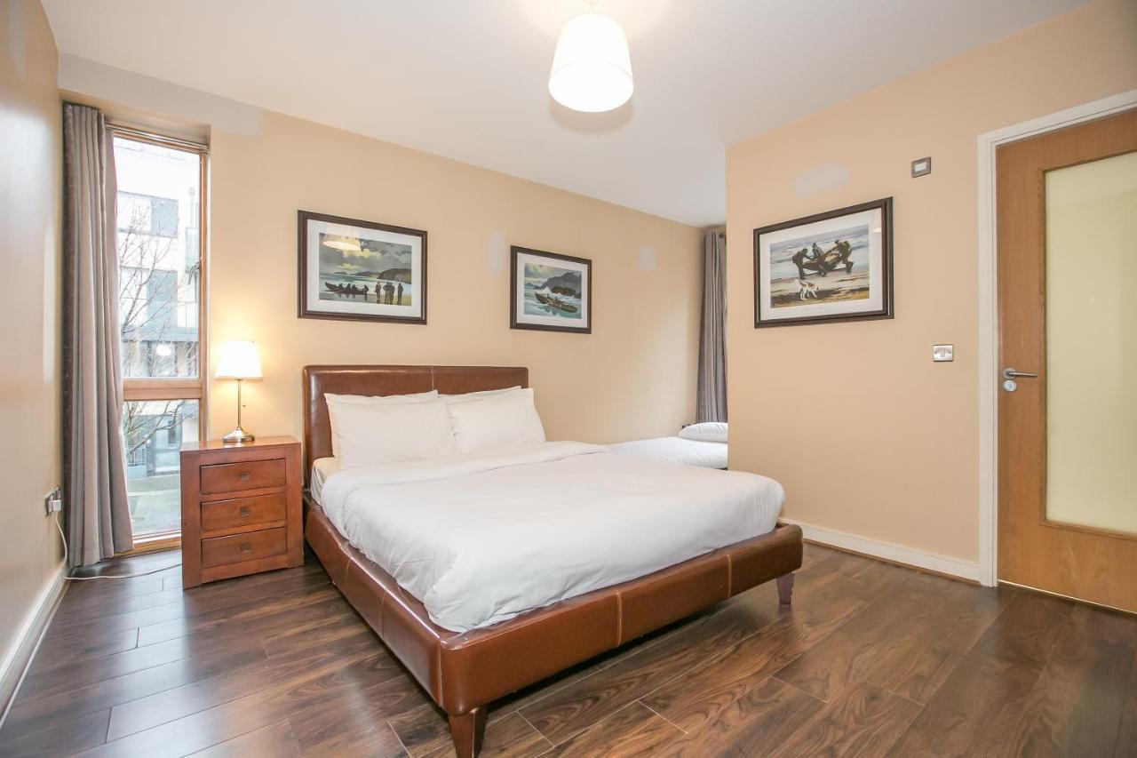 Grand Canal Square Apartments Dublin Bagian luar foto