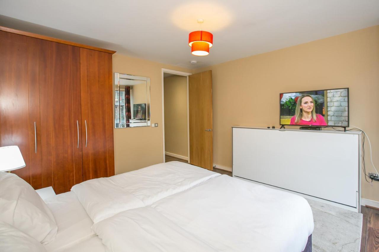 Grand Canal Square Apartments Dublin Bagian luar foto