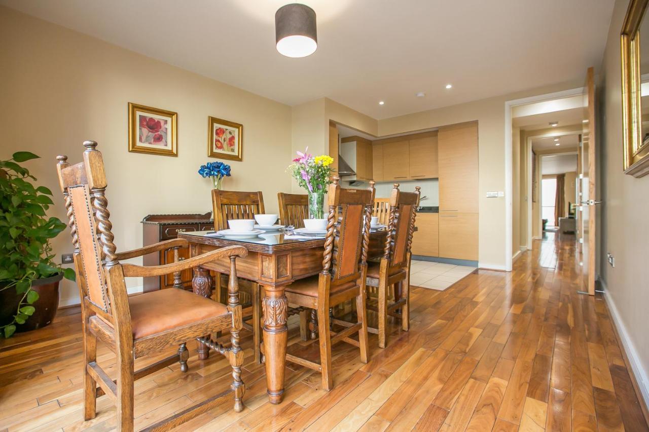 Grand Canal Square Apartments Dublin Bagian luar foto